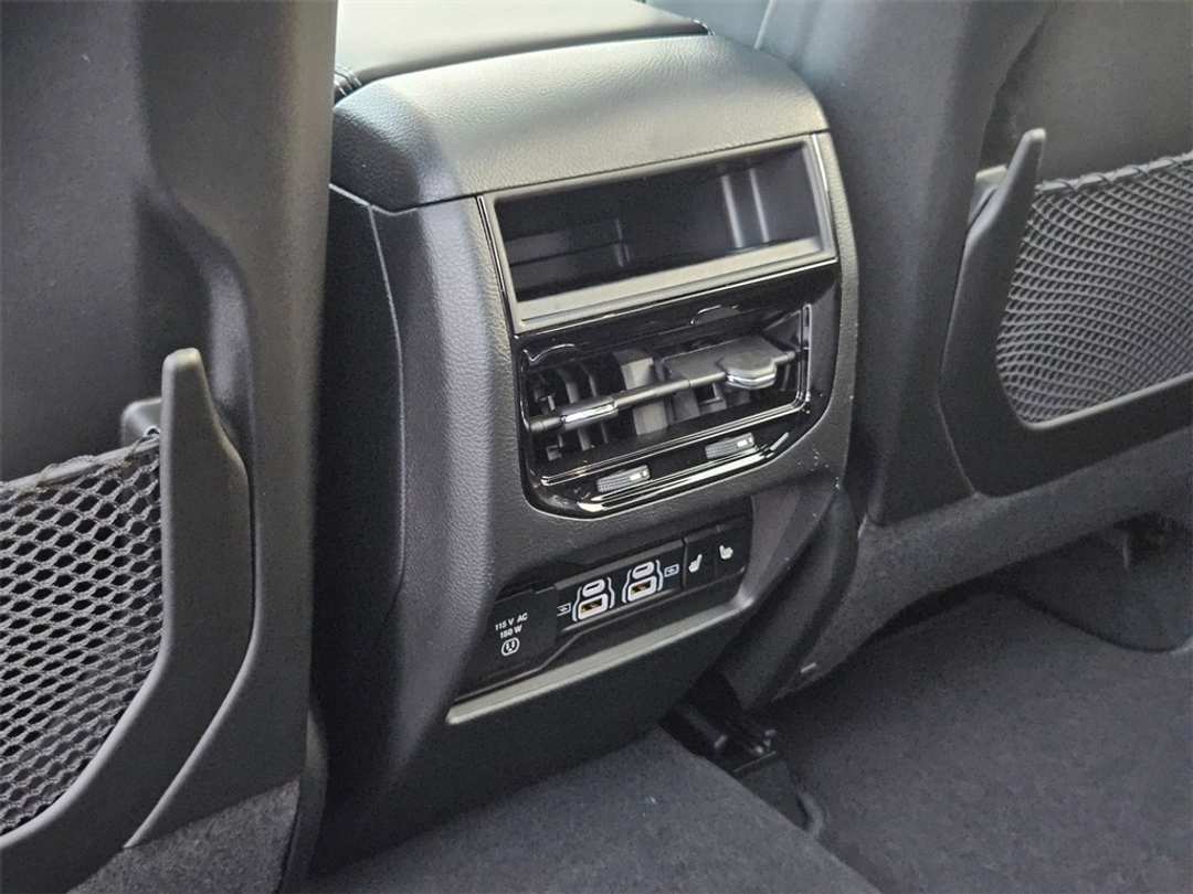 2025 Jeep Grand Cherokee Limited - Image 29