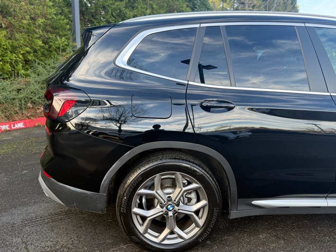 2023 BMW X3 xDrive30i - Image 11