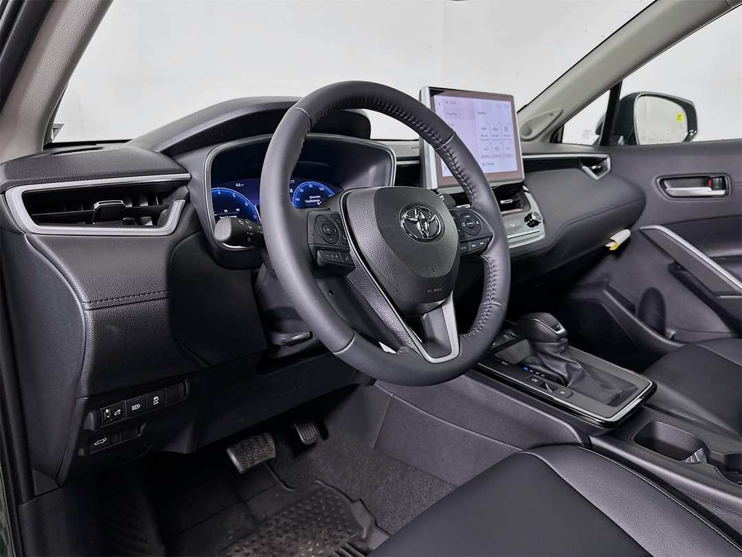 2026 Toyota Corolla Cross XLE - Image 9