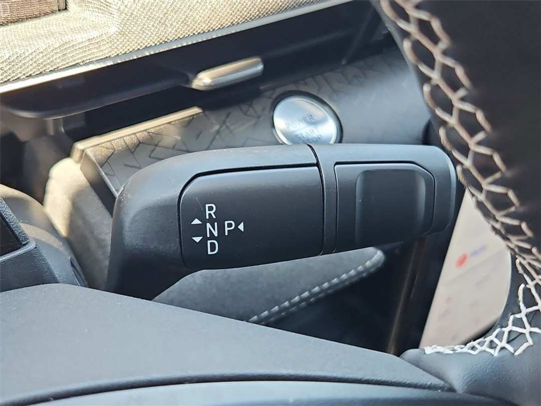 2025 Ford Mustang Mach-E GT - Image 17