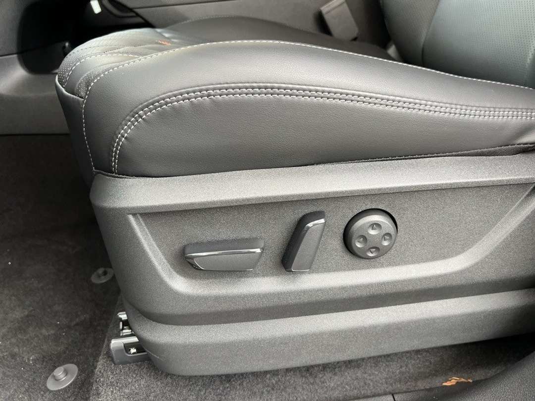 2026 Nissan Armada PRO4X - Image 13