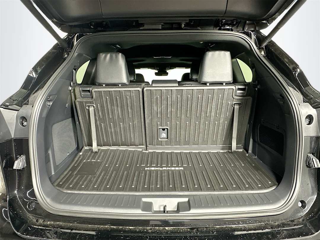 2026 Toyota Highlander XSE - Image 28