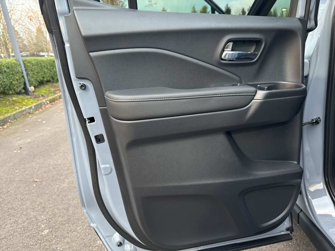 2026 Honda Ridgeline RTL - Image 18