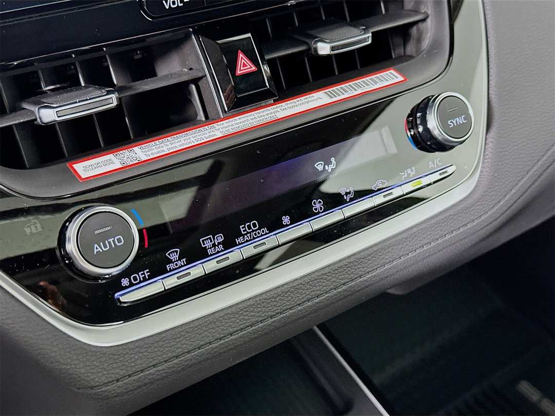 2026 Toyota Corolla Cross XLE - Image 16