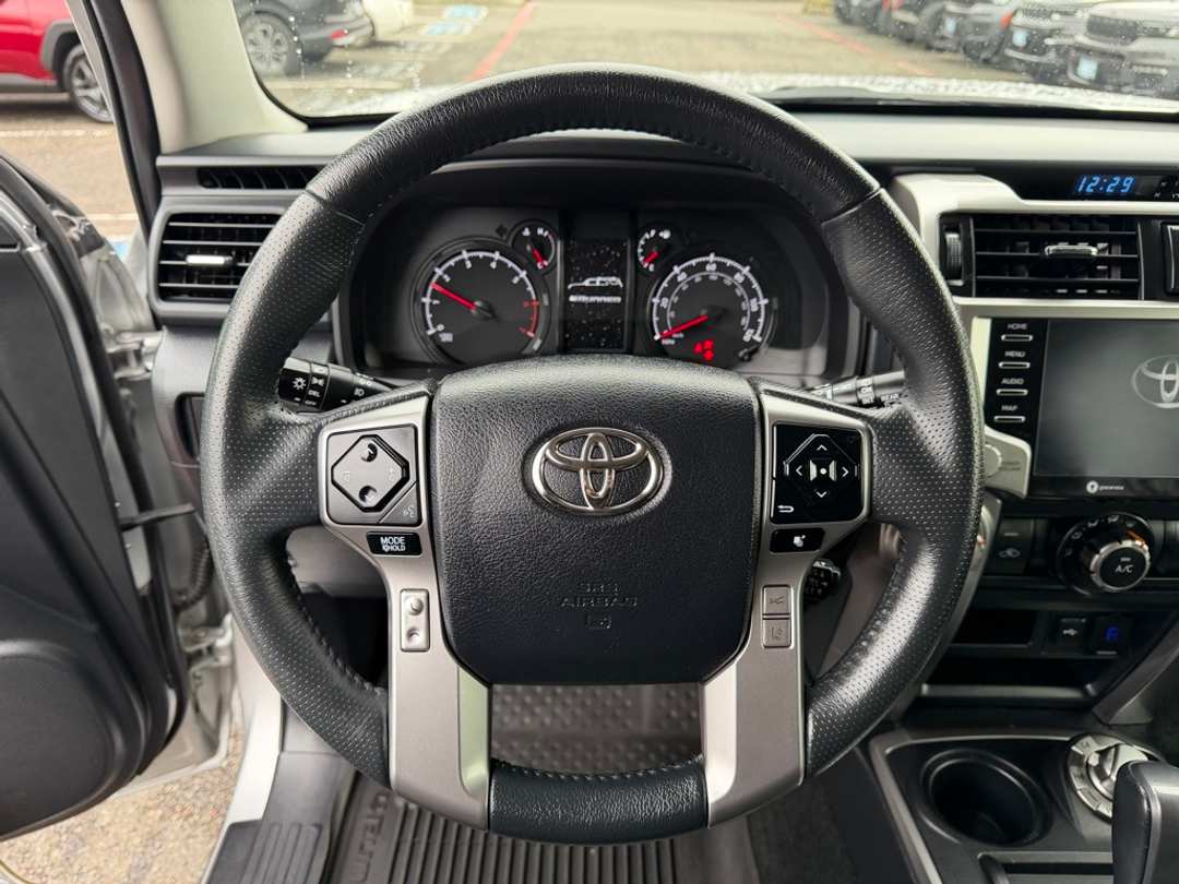 2021 Toyota 4Runner SR5 Premium - Image 19