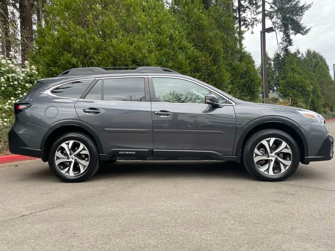 2021 Subaru Outback Limited XT - Image 3