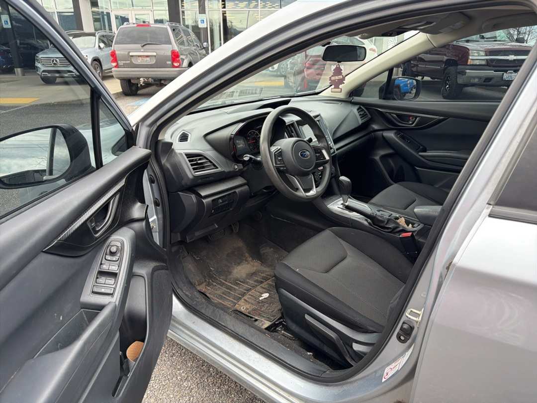 2019 Subaru Impreza 2.0i - Image 10