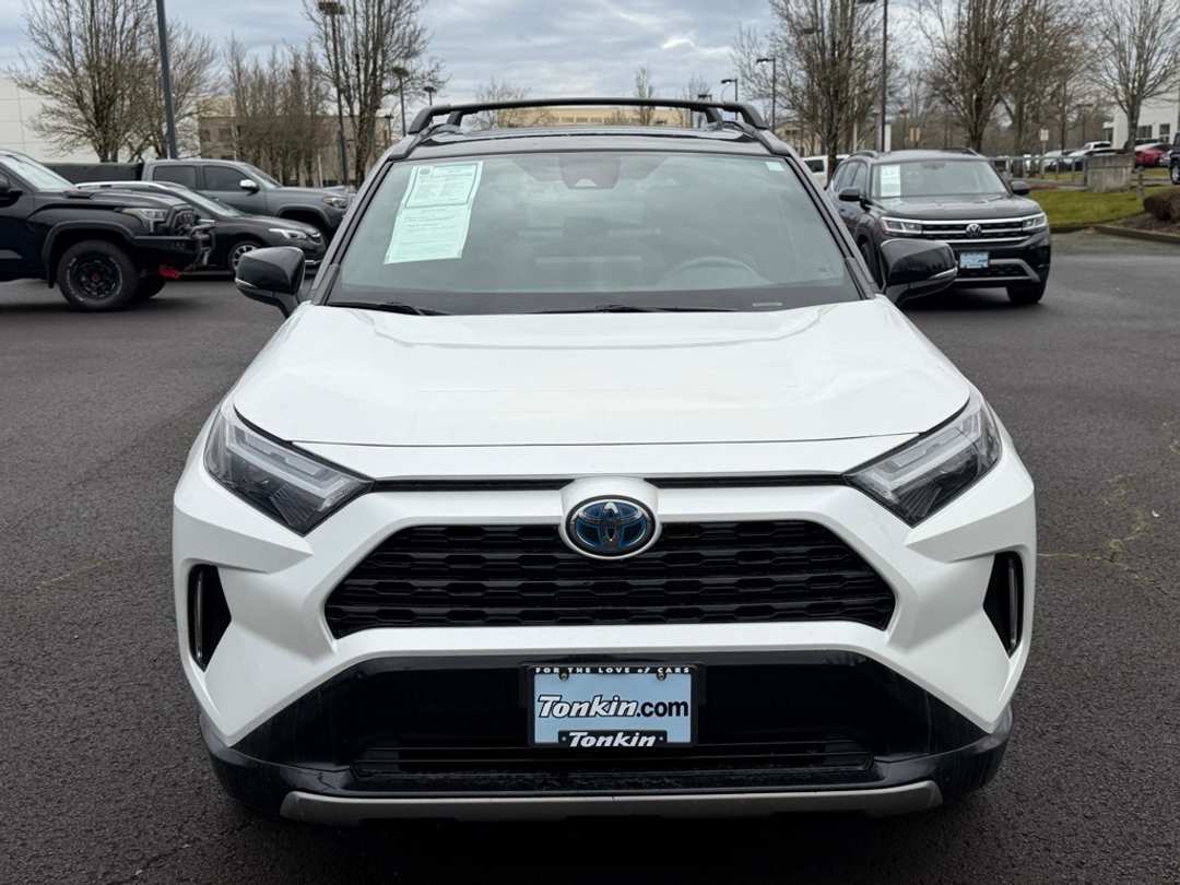 2023 Toyota Rav4 XSE - Image 3