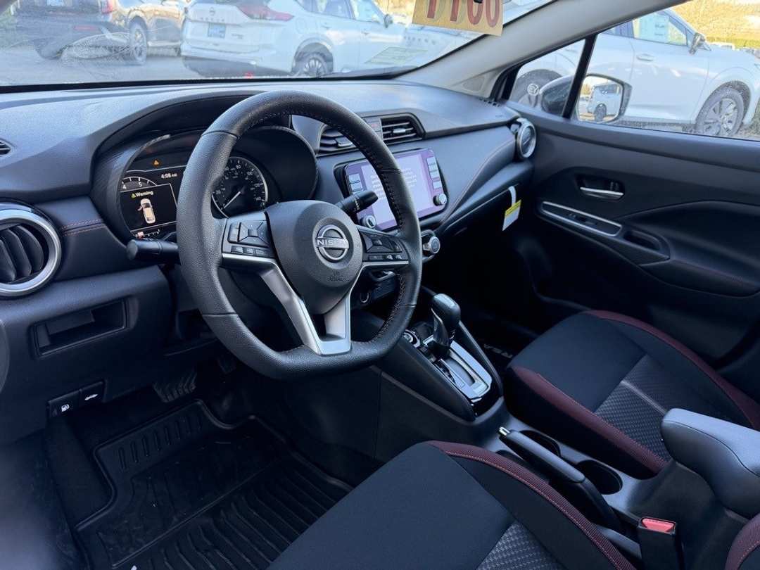 2025 Nissan Versa 1.6 SR - Image 15