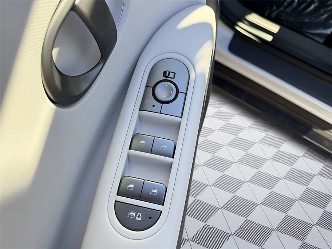 2026 Hyundai Ioniq 5 SEL - Image 12