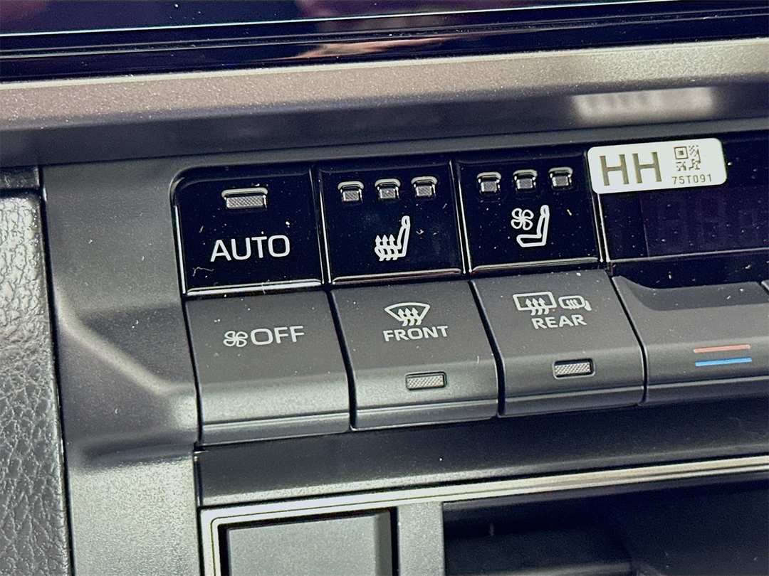 2026 Toyota Camry XSE - Image 21