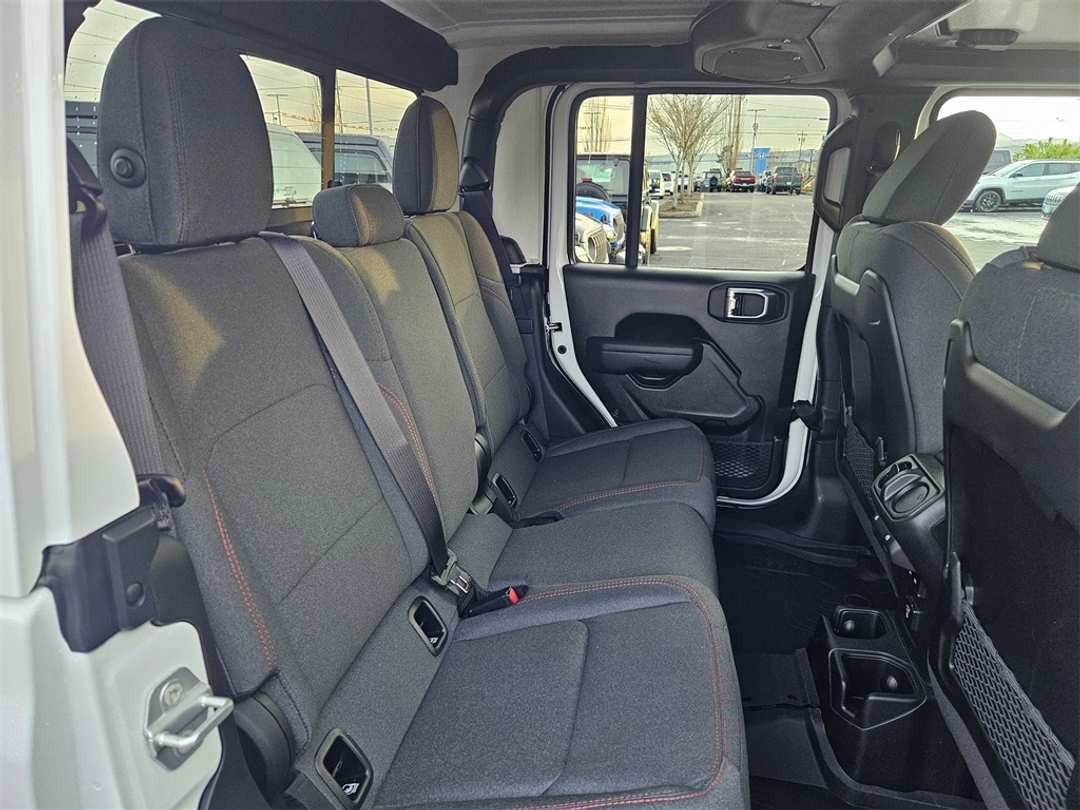 2026 Jeep Gladiator Rubicon - Image 35