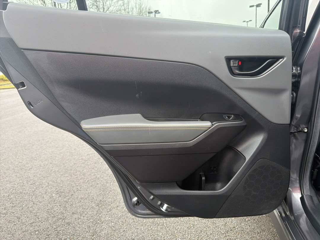 2025 Subaru Crosstrek Sport - Image 17