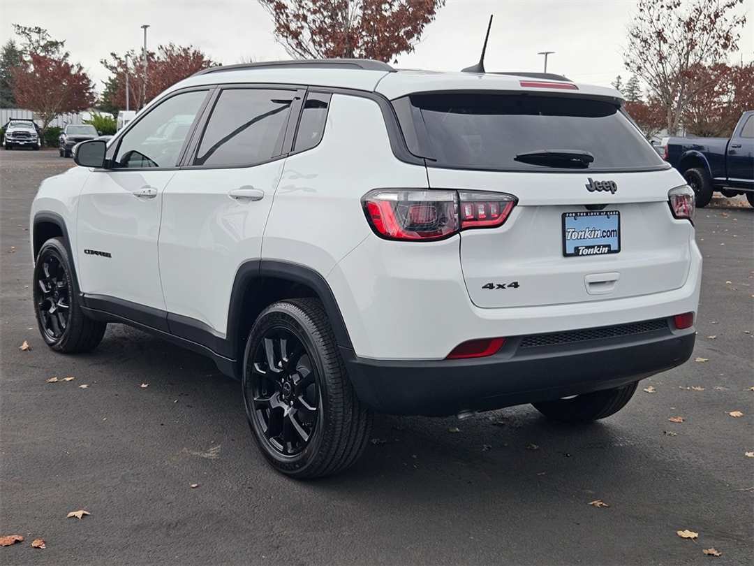 2026 Jeep Compass Latitude - Image 4