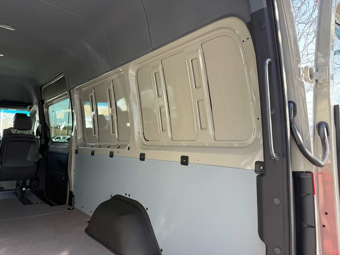 2026 Mercedes-Benz Sprinter 2500 Cargo 170 WB - Image 24