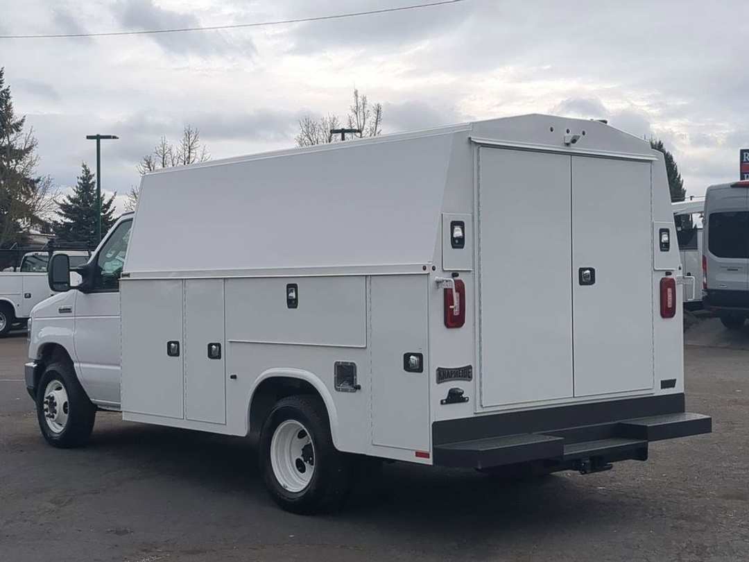 2024 Ford E-350sd Base - Image 3