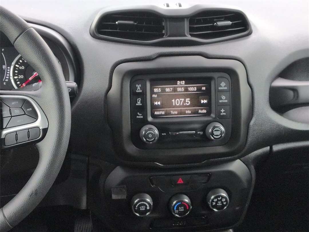 2020 Jeep Renegade Sport - Image 18