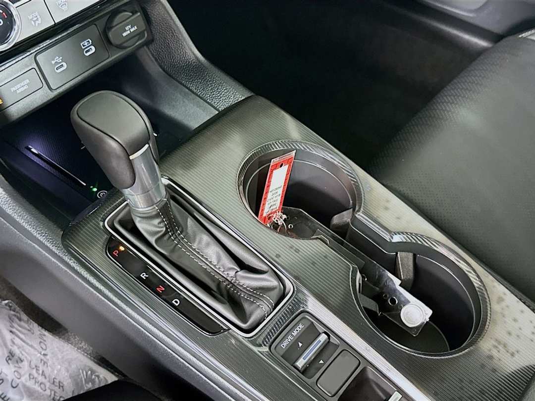 2026 Honda Civic Sport Touring - Image 17