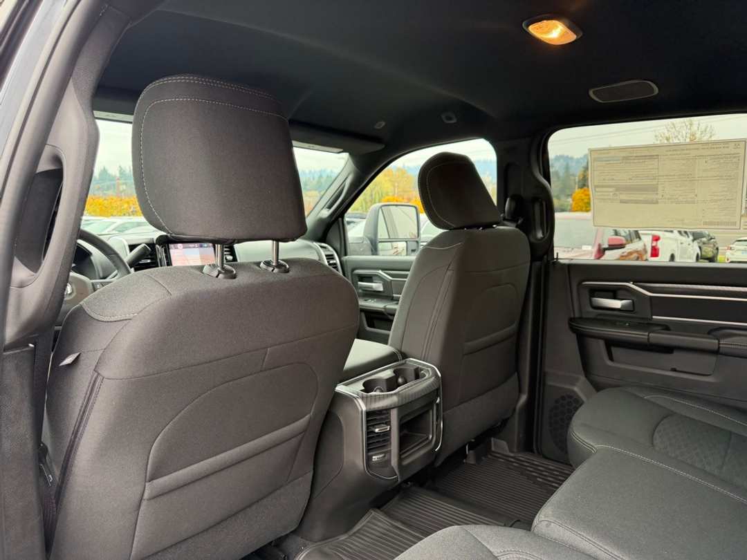 2026 Ram 3500 Big Horn - Image 31