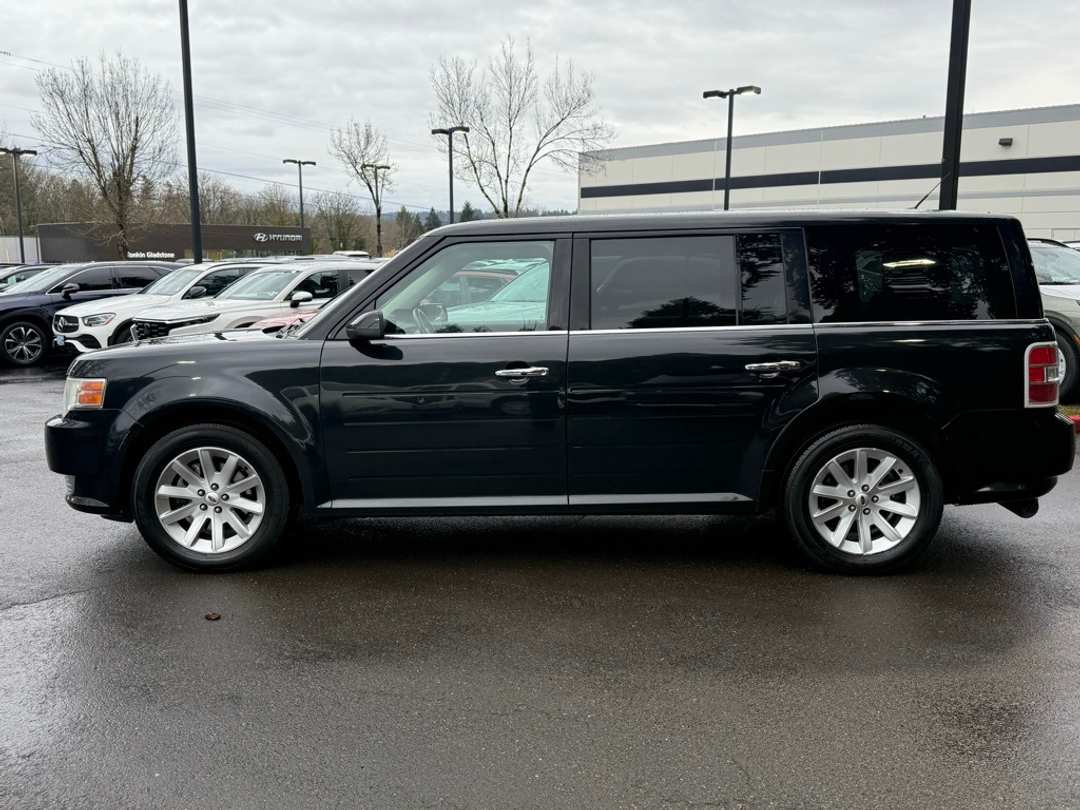 2011 Ford Flex SEL - Image 20