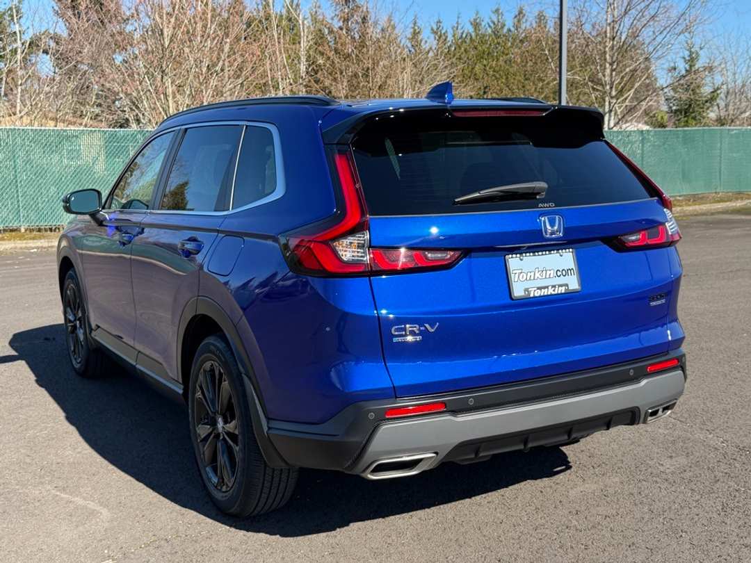 2025 Honda CR-V Sport Touring - Image 6