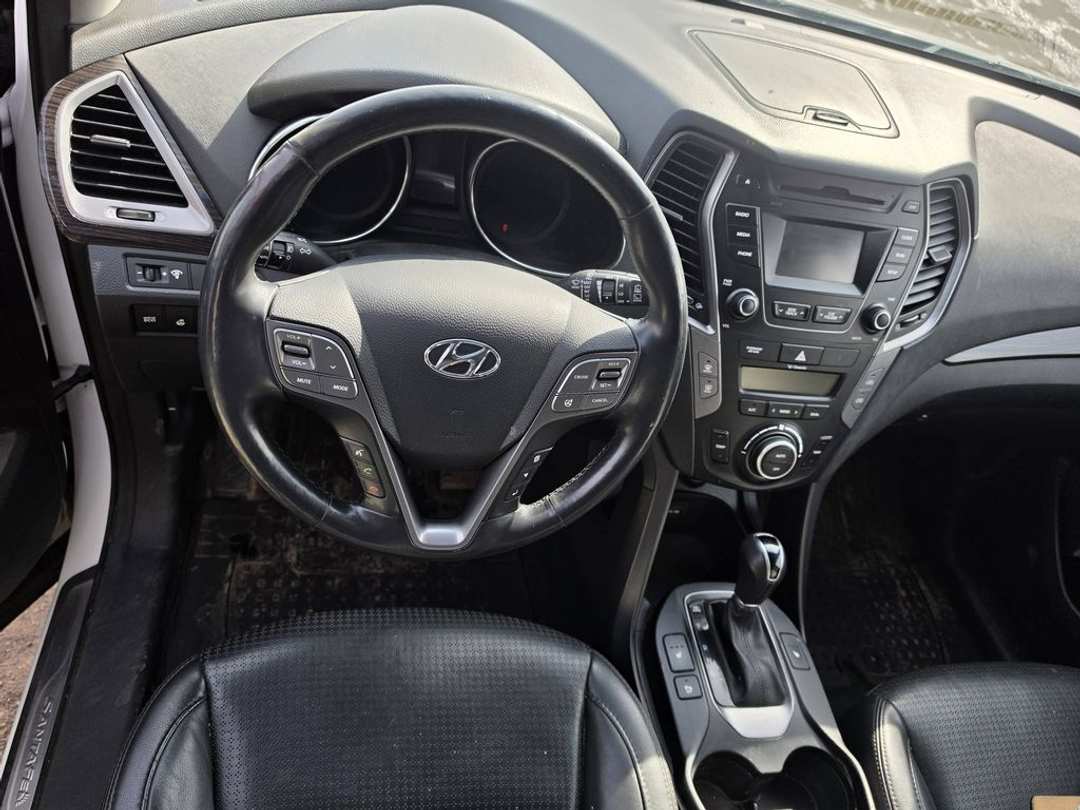 2013 Hyundai Santa Fe SPORT - Image 3