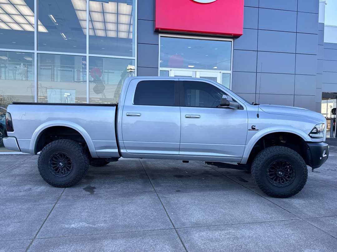 2018 Ram 2500 Laramie - Image 2