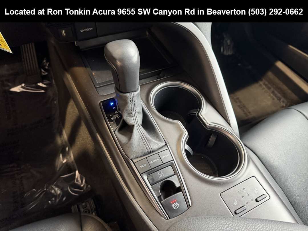 2024 Toyota Camry SE - Image 24