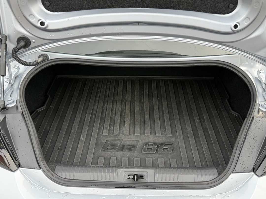 2024 Toyota Gr86 Premium - Image 10