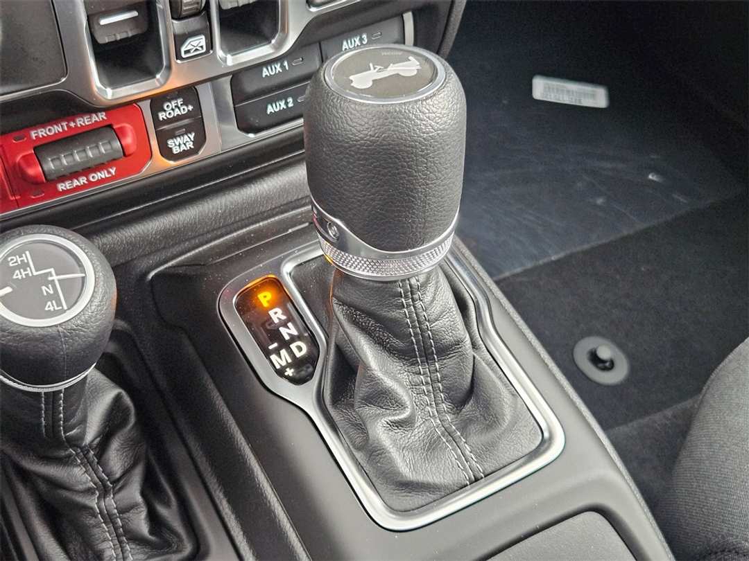 2026 Jeep Wrangler Rubicon - Image 18