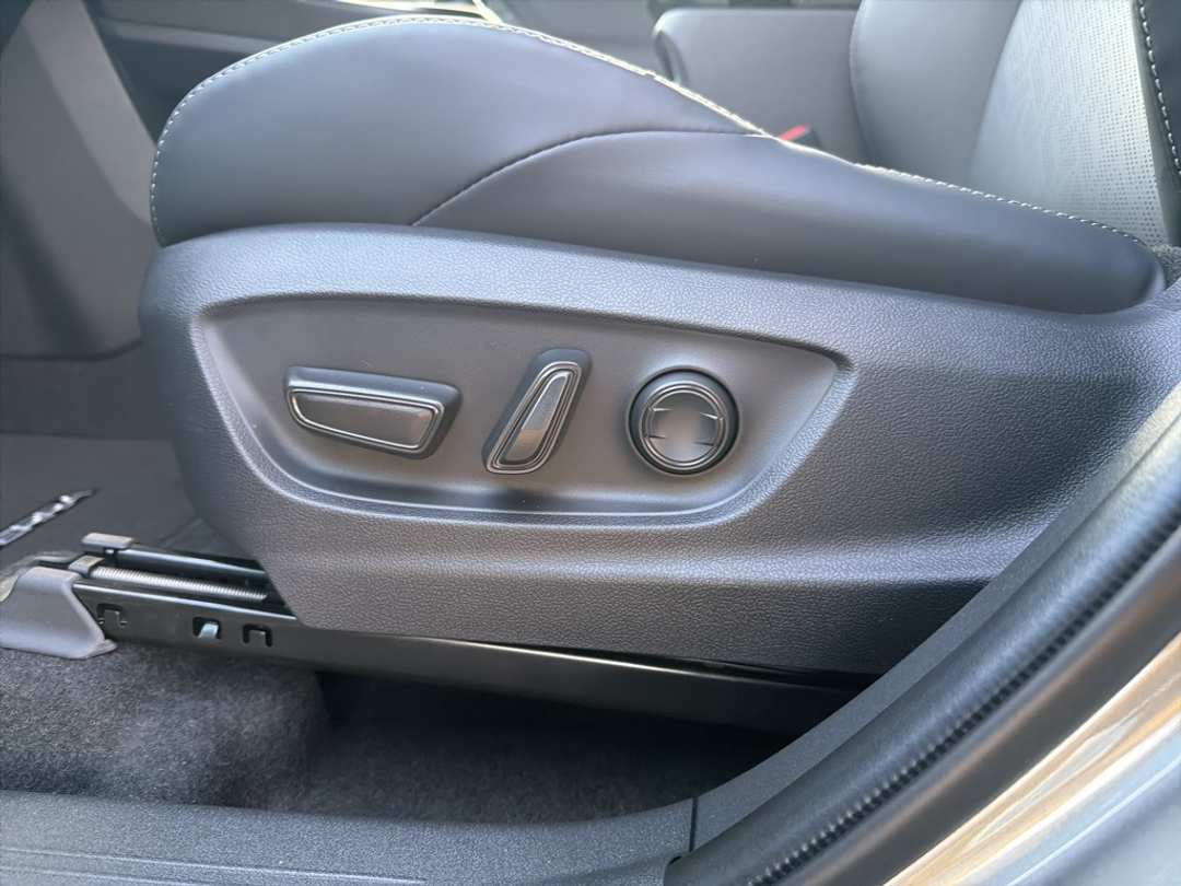 2026 Subaru Solterra Limited - Image 16