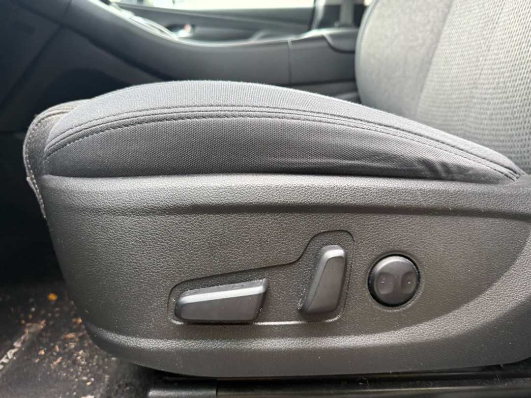 2022 Hyundai Santa Fe SEL - Image 28