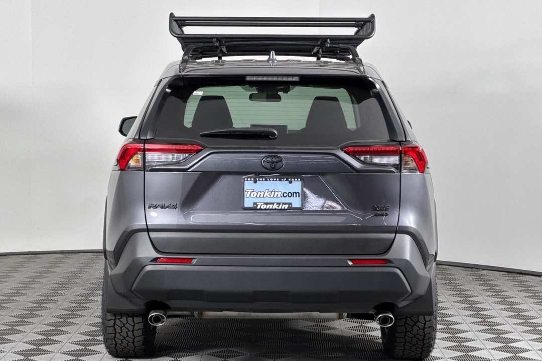 2025 Toyota Rav4 XLE - Image 5