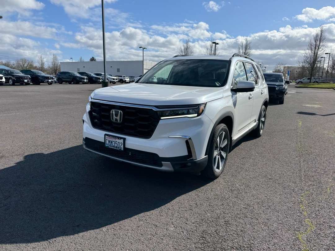 2025 Honda Pilot Elite - Image 3