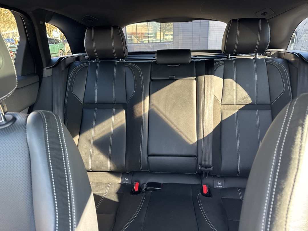 2019 Land Rover Range Rover Velar SE RDynamic - Image 33