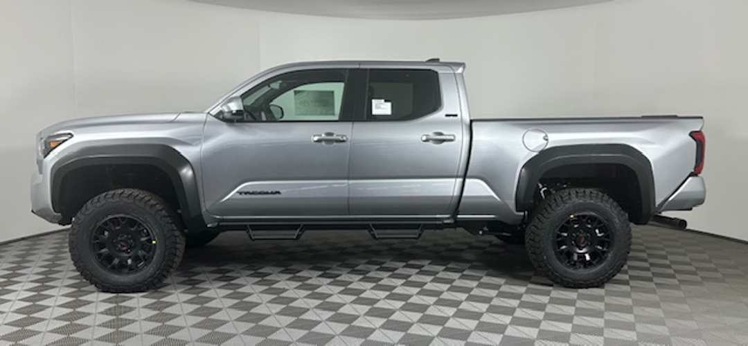 Toyota Tacoma - Image 5