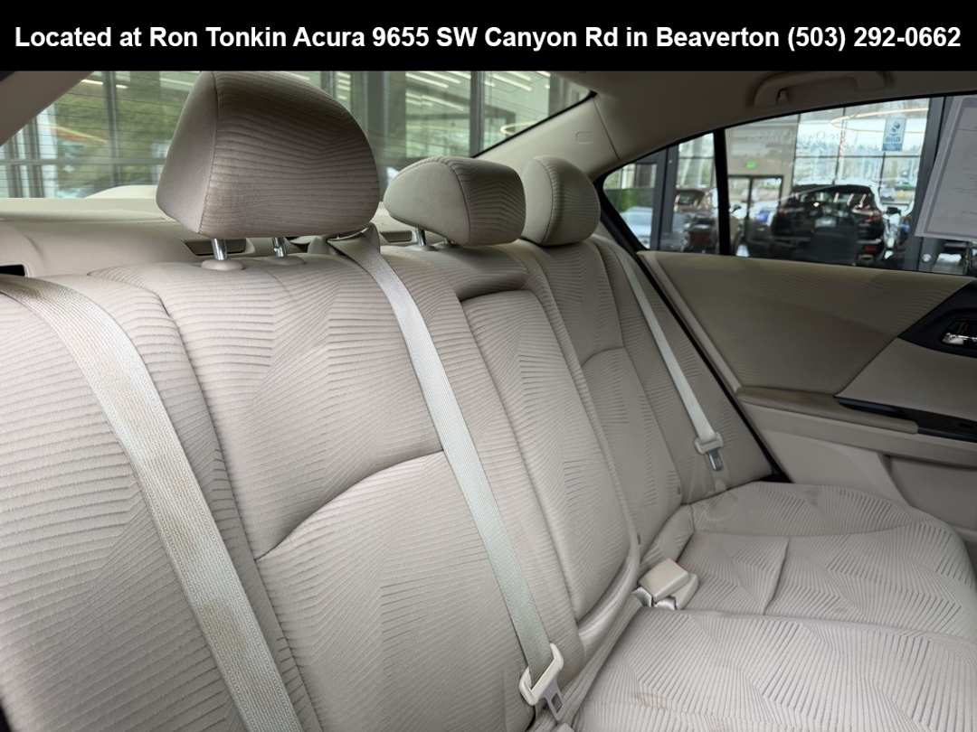 2015 Honda Accord LX - Image 29