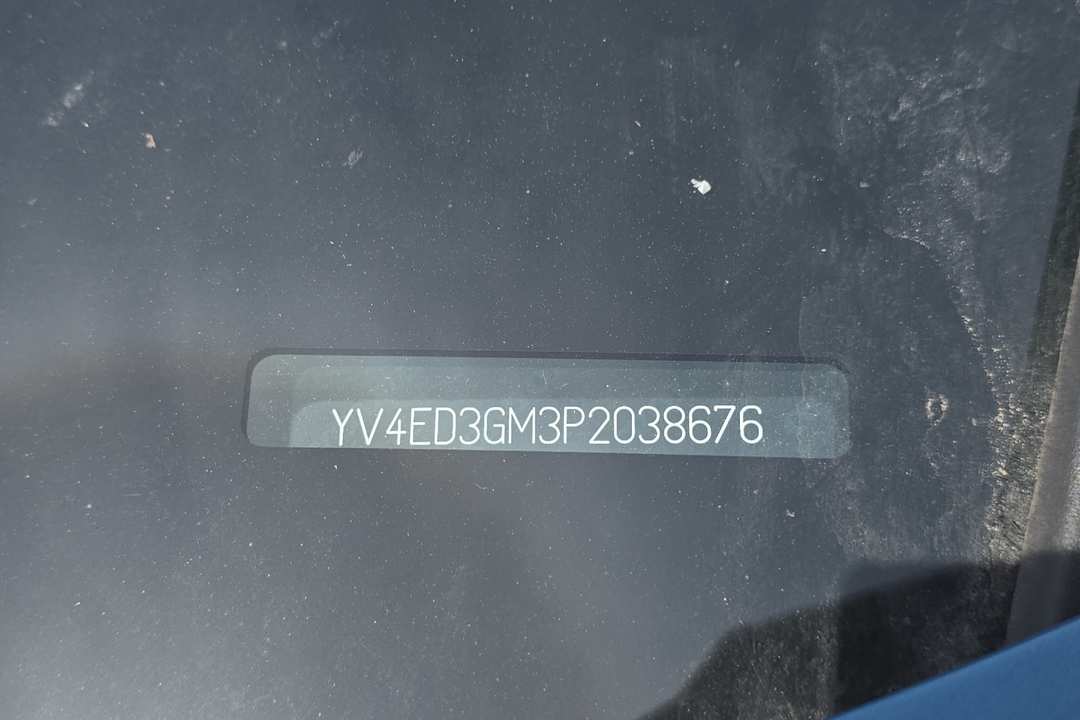 2023 Volvo C40 Recharge Pure Ultimate - Image 2