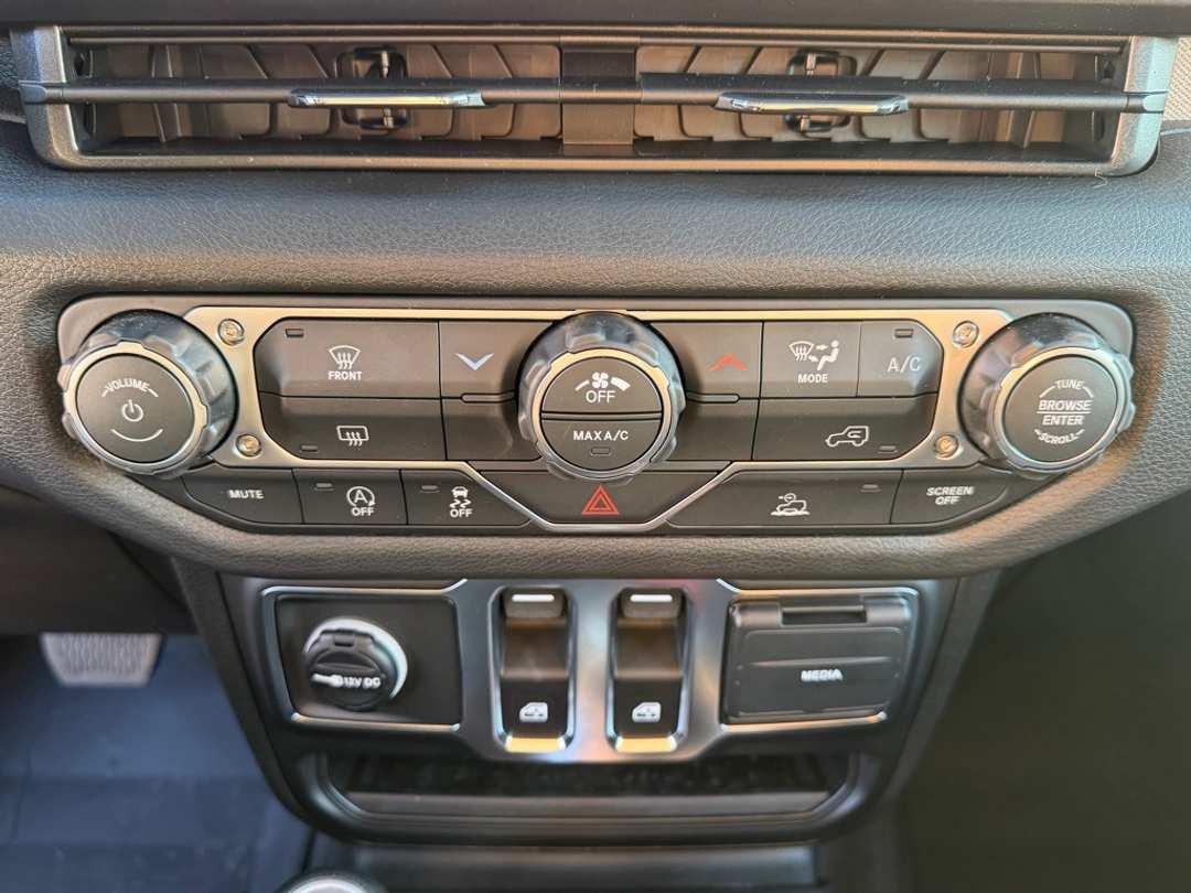 2026 Jeep Wrangler Sport - Image 23