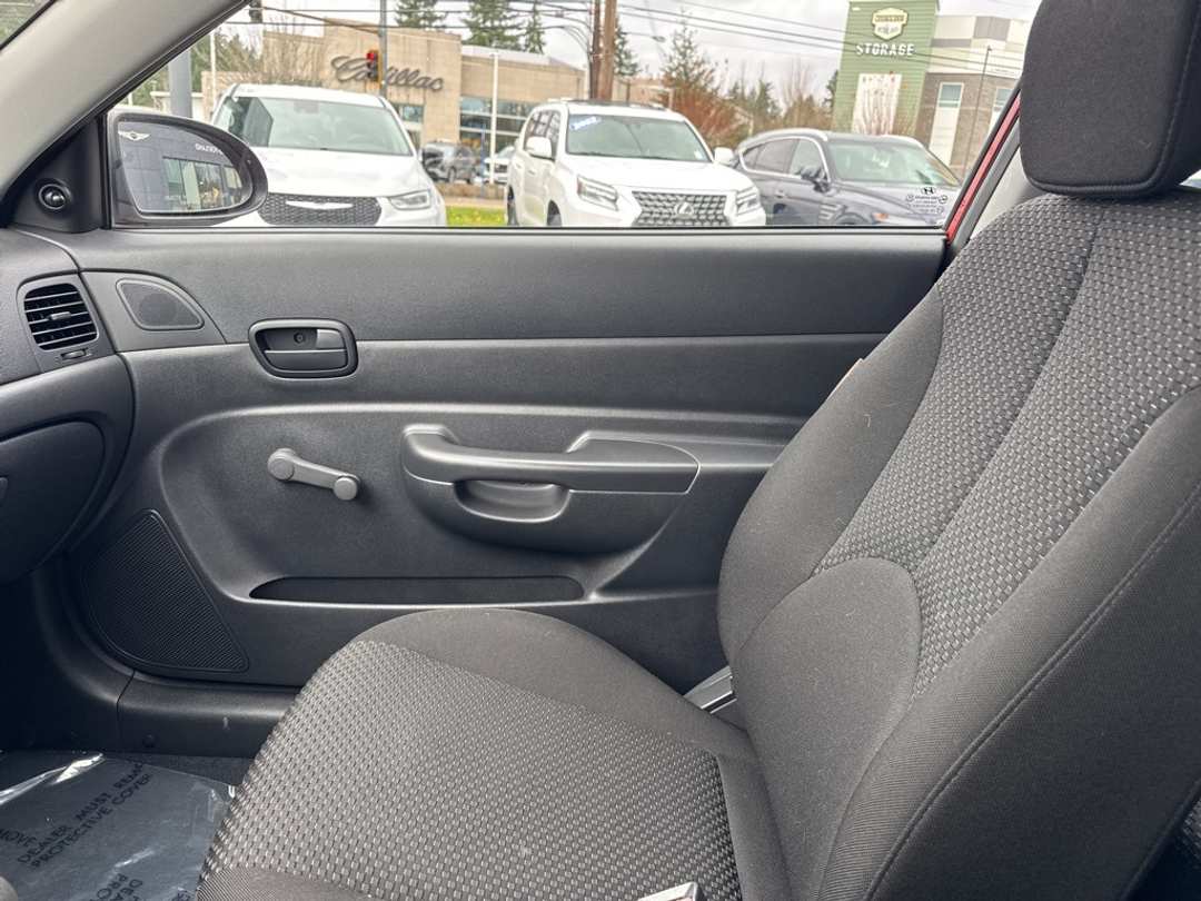 2008 Hyundai Accent GS - Image 23