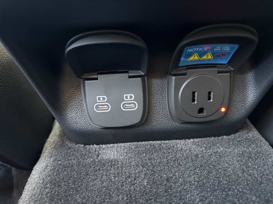 2026 Genesis Gv70 2.5T Sport Prestige - Image 43