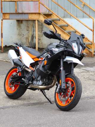 2024 KTM 890 Smt