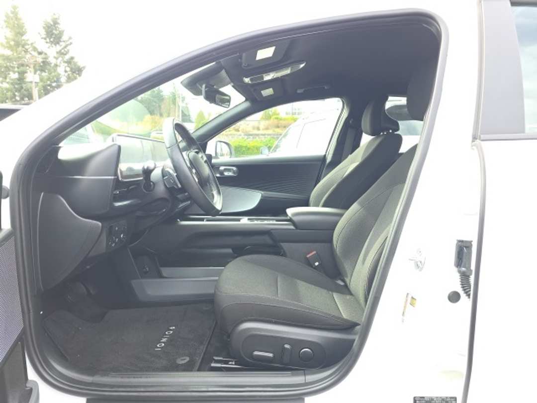 2024 Hyundai Ioniq 6 SE - Image 9