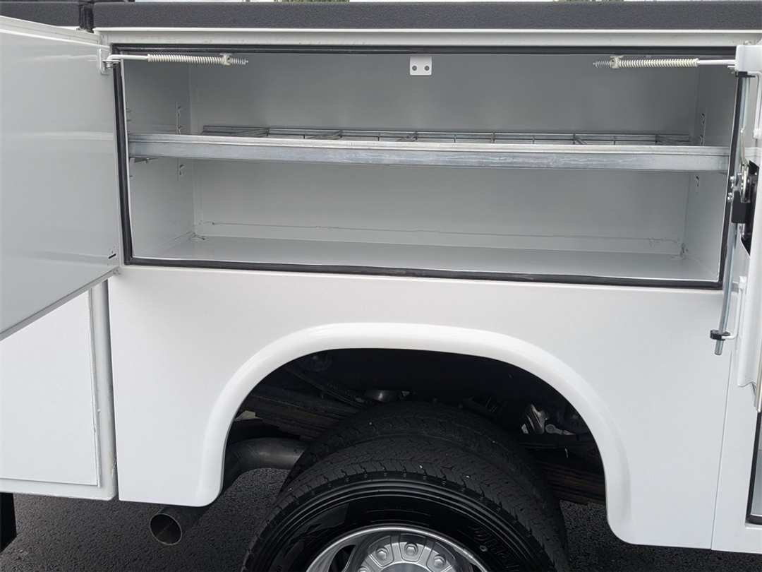 2024 Ram 5500Hd Tradesman - Image 17