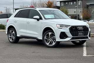 2025 Audi Q3 Premium