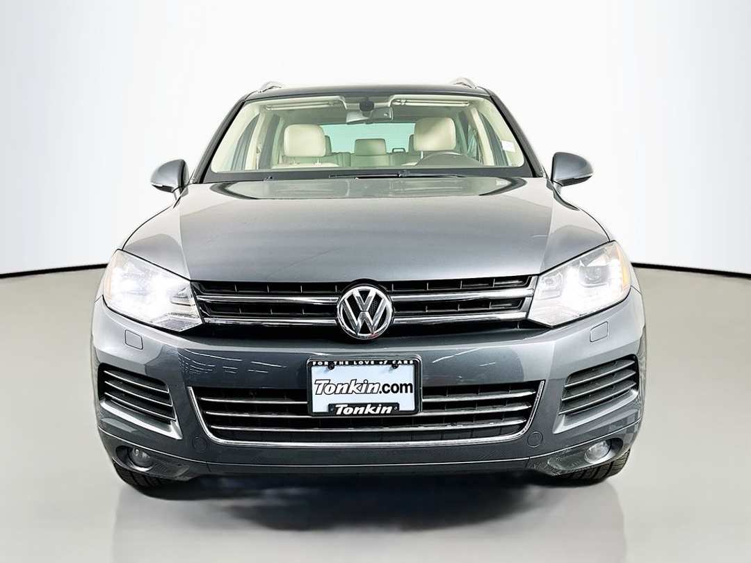2013 Volkswagen Touareg V6 TDI - Image 3