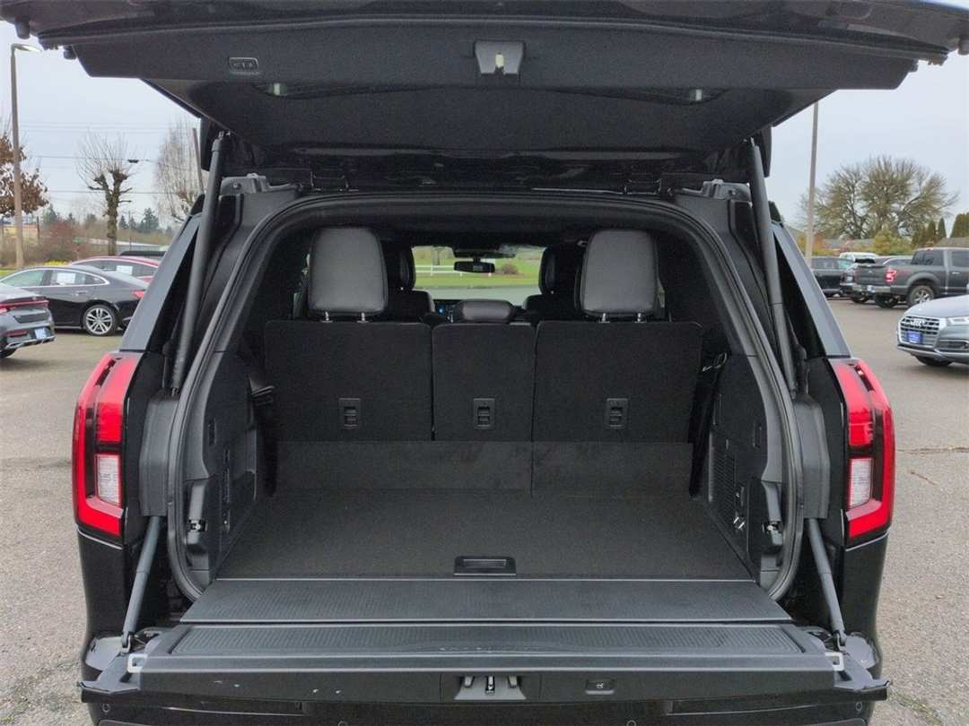 2026 Ford Expedition Platinum - Image 27