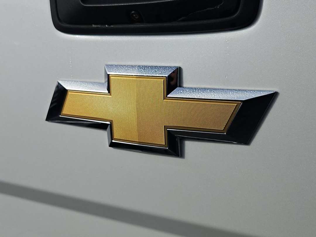 2017 Chevrolet Silverado 1500 High Country - Image 25