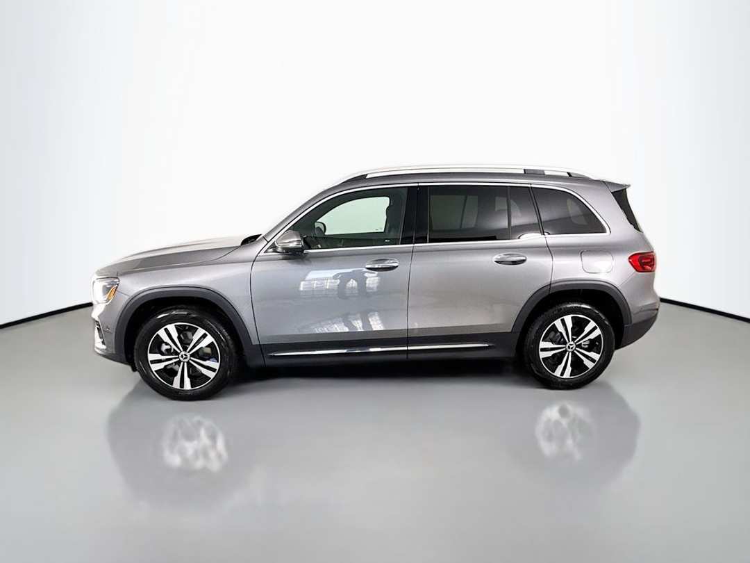 2026 Mercedes-Benz GLB GLB 250 - Image 2