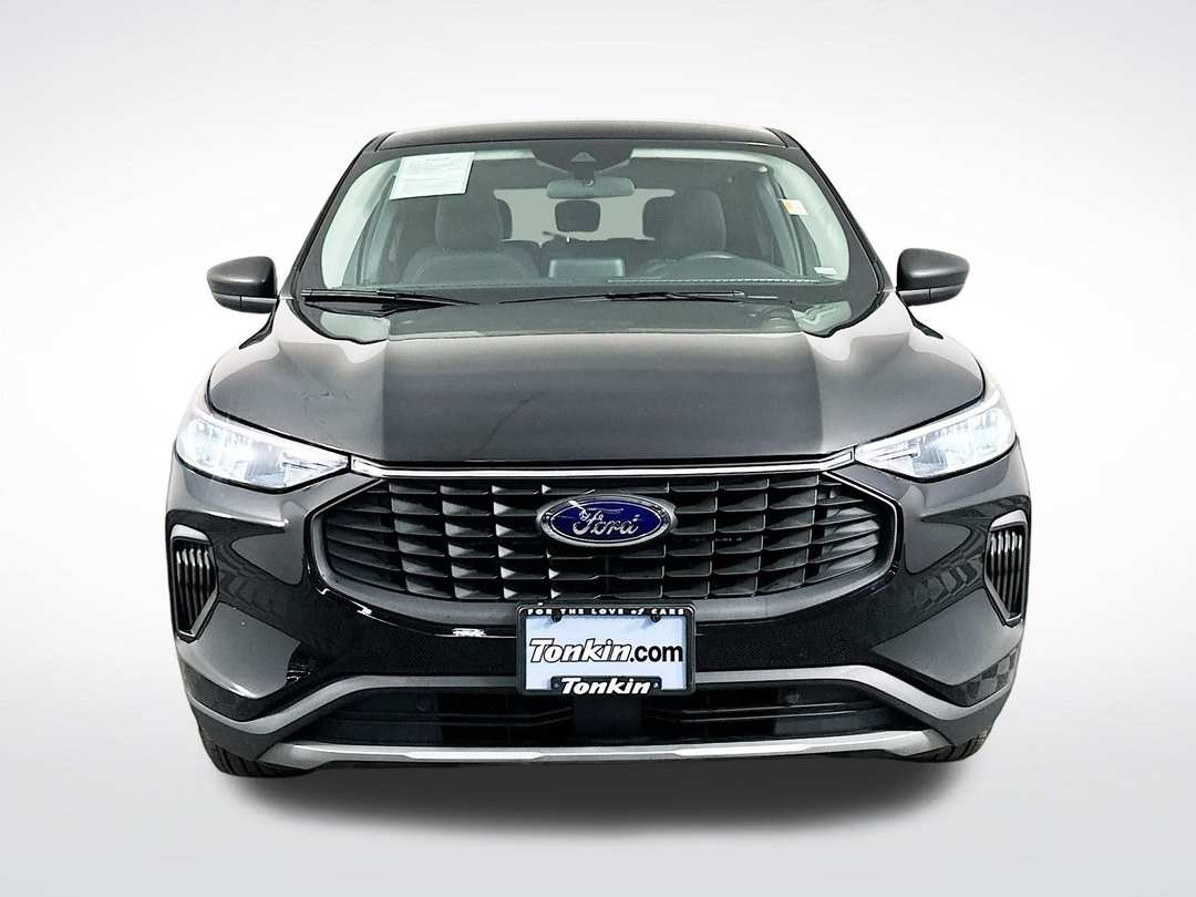 2025 Ford Escape Active - Image 2